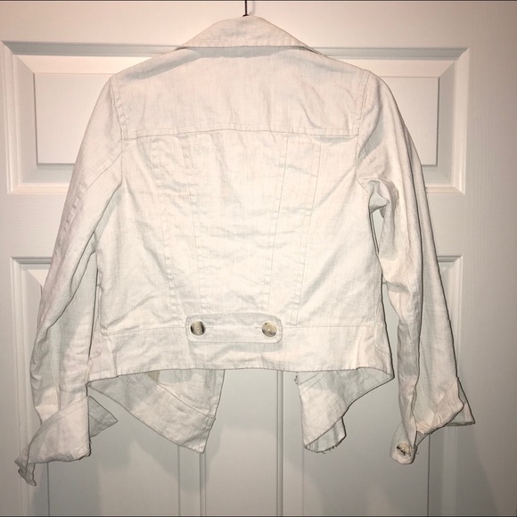 💰 CABI Ruffle Up Ivory Waxed Linen Asymmetrical - Picture 2 of 5